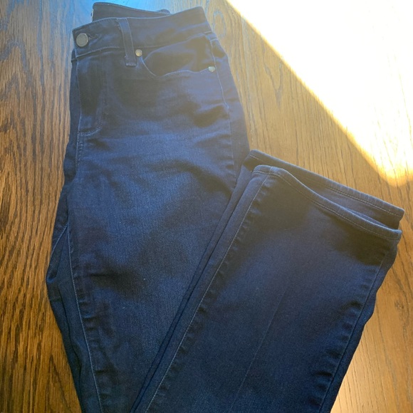 PAIGE Denim - 5/$30 PAIGE Manhattan dark wash jeans size 30